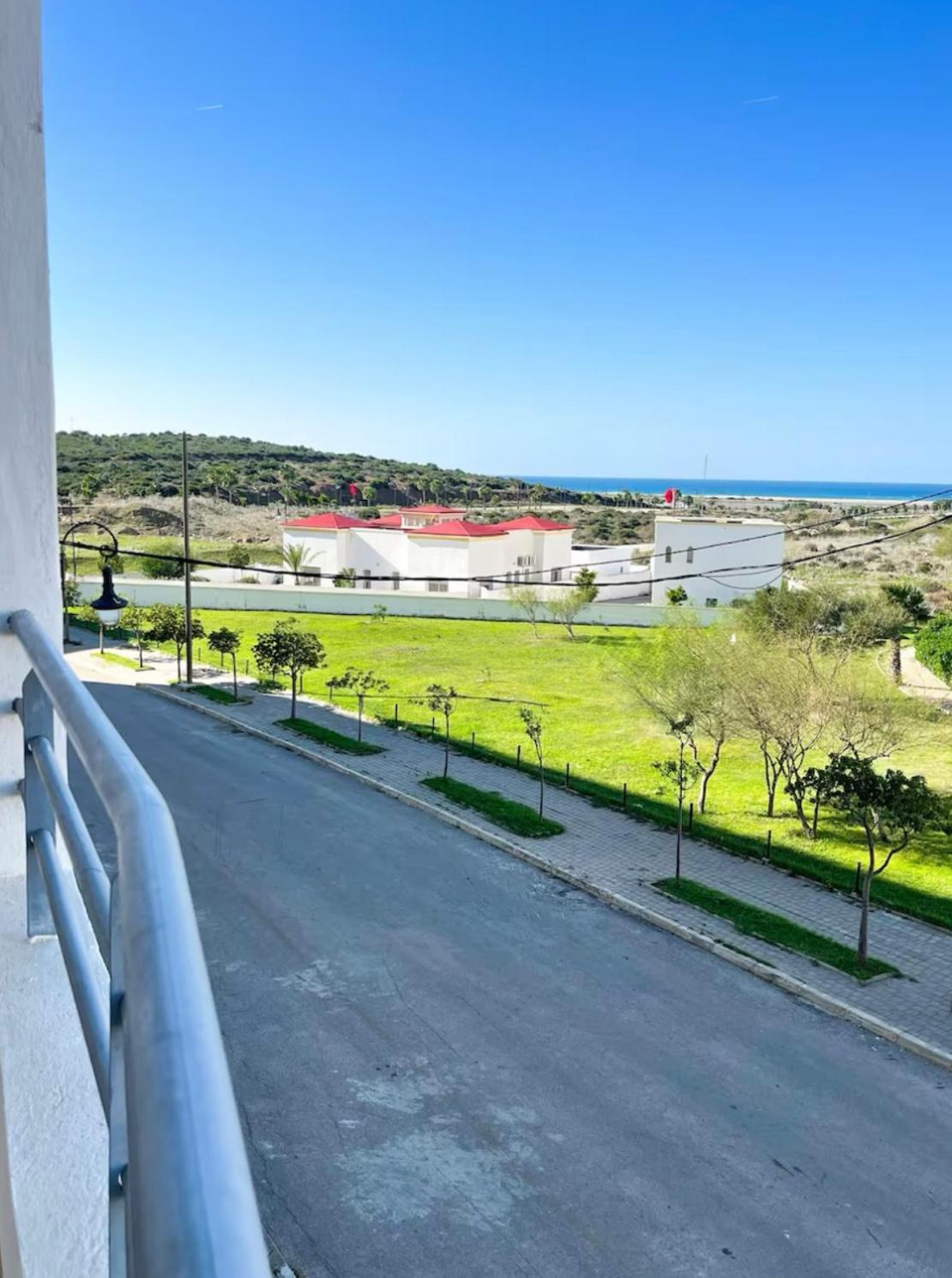 Elegant Appartement Avec Un Acces Piscine Jardin Parking Sous-Sol Et Wifi Haut Debit Fibre Optique Tanger Extérieur photo